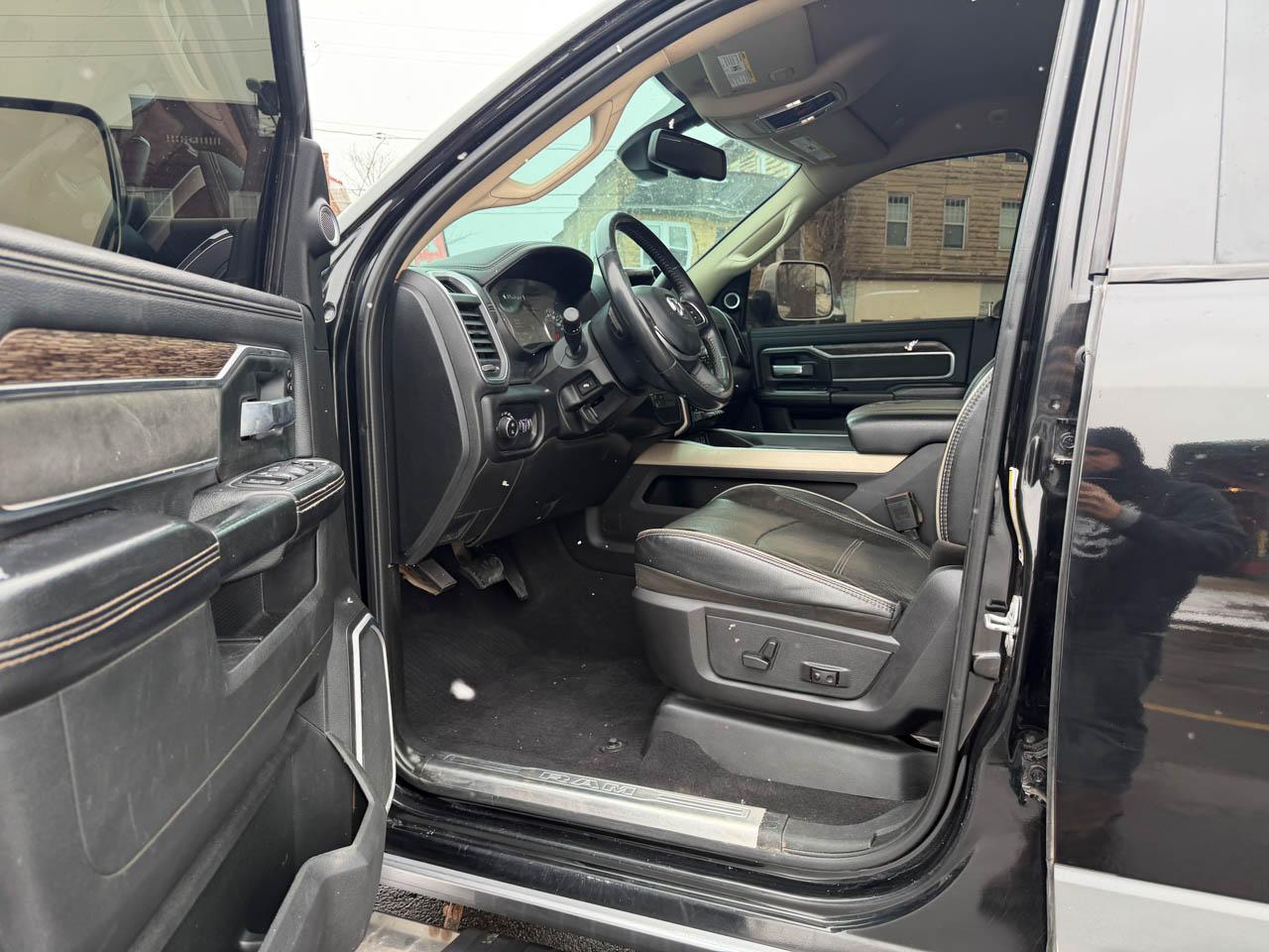 RAM 2500 Laramie Crew Cab SWB 4WD 2020