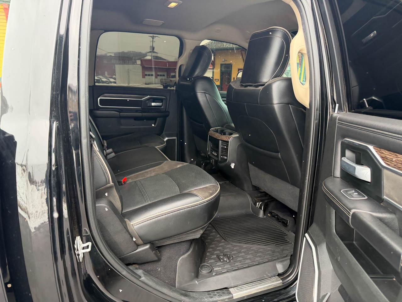 RAM 2500 Laramie Crew Cab SWB 4WD 2020