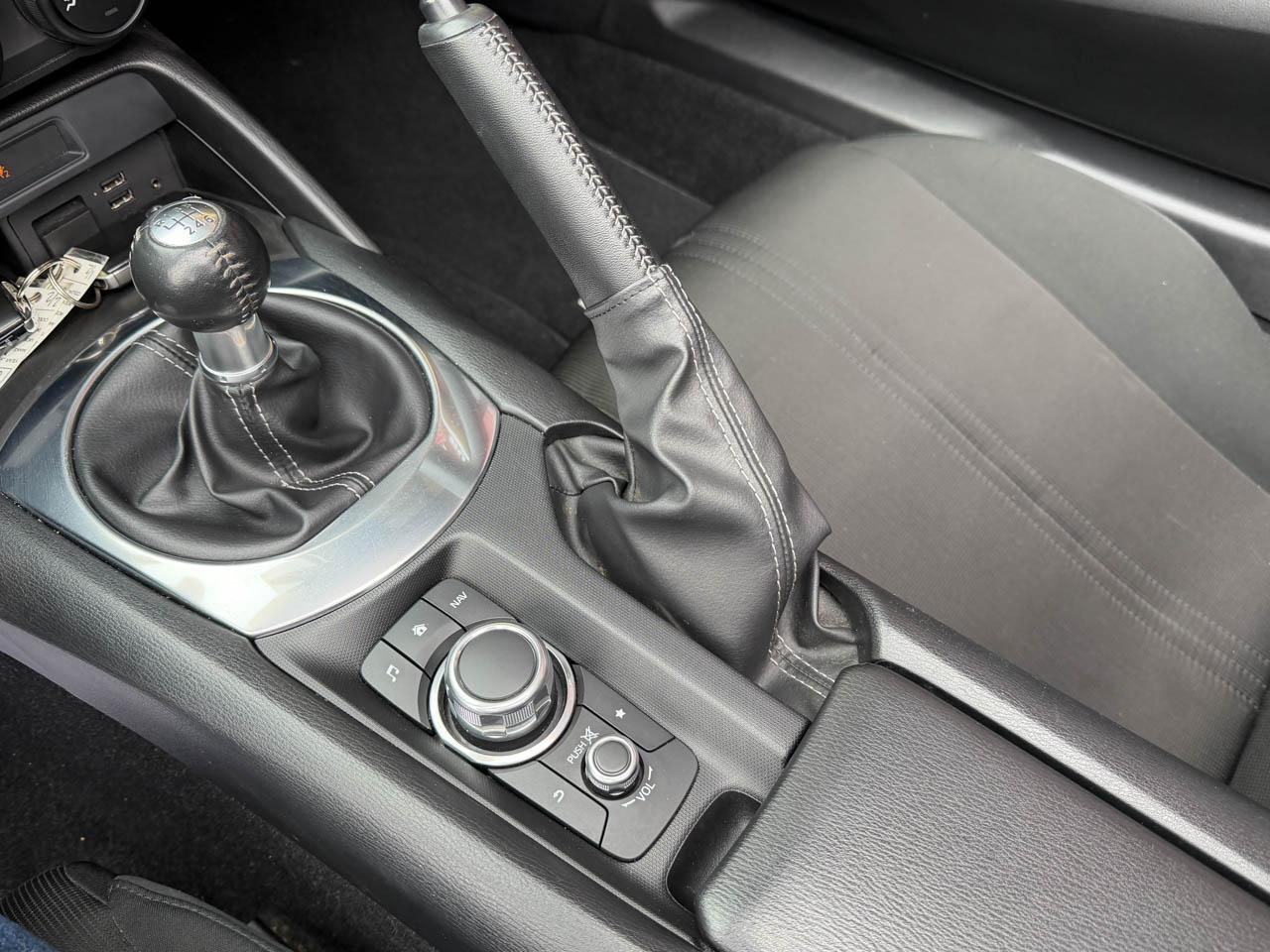 Mazda MX-5 Miata Sport 6MT 2020