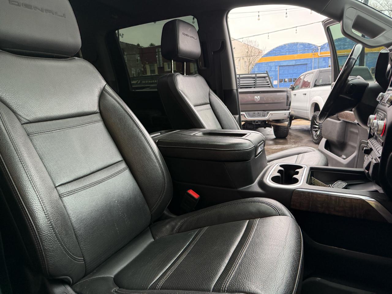 GMC Sierra 2500HD Denali Crew Cab 4WD 2020