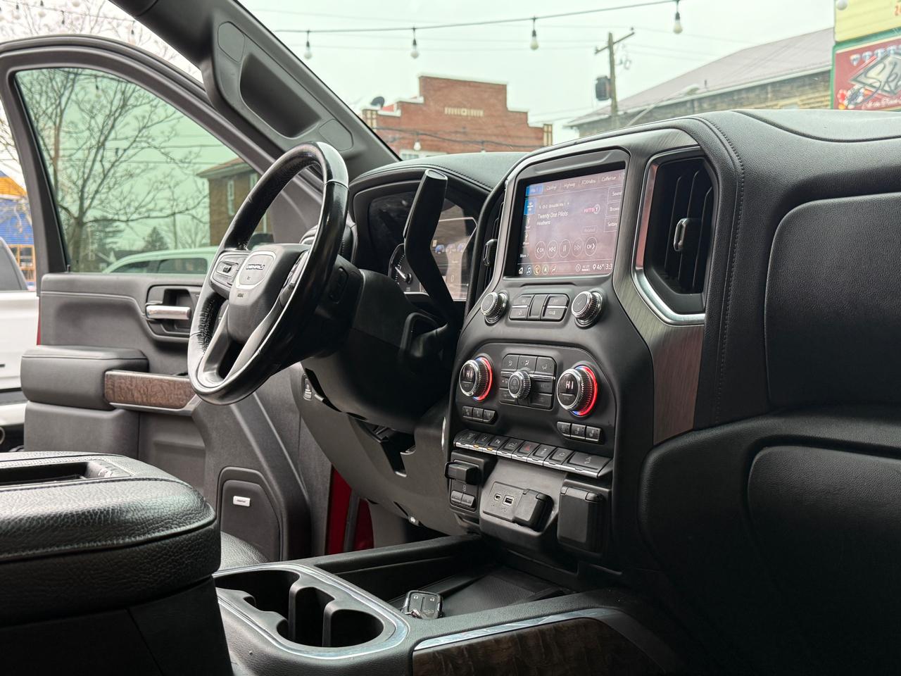 GMC Sierra 2500HD Denali Crew Cab 4WD 2020