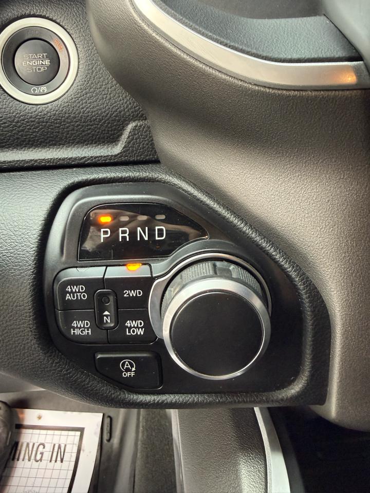 RAM 1500 Big Horn Crew Cab SWB 4WD 2020