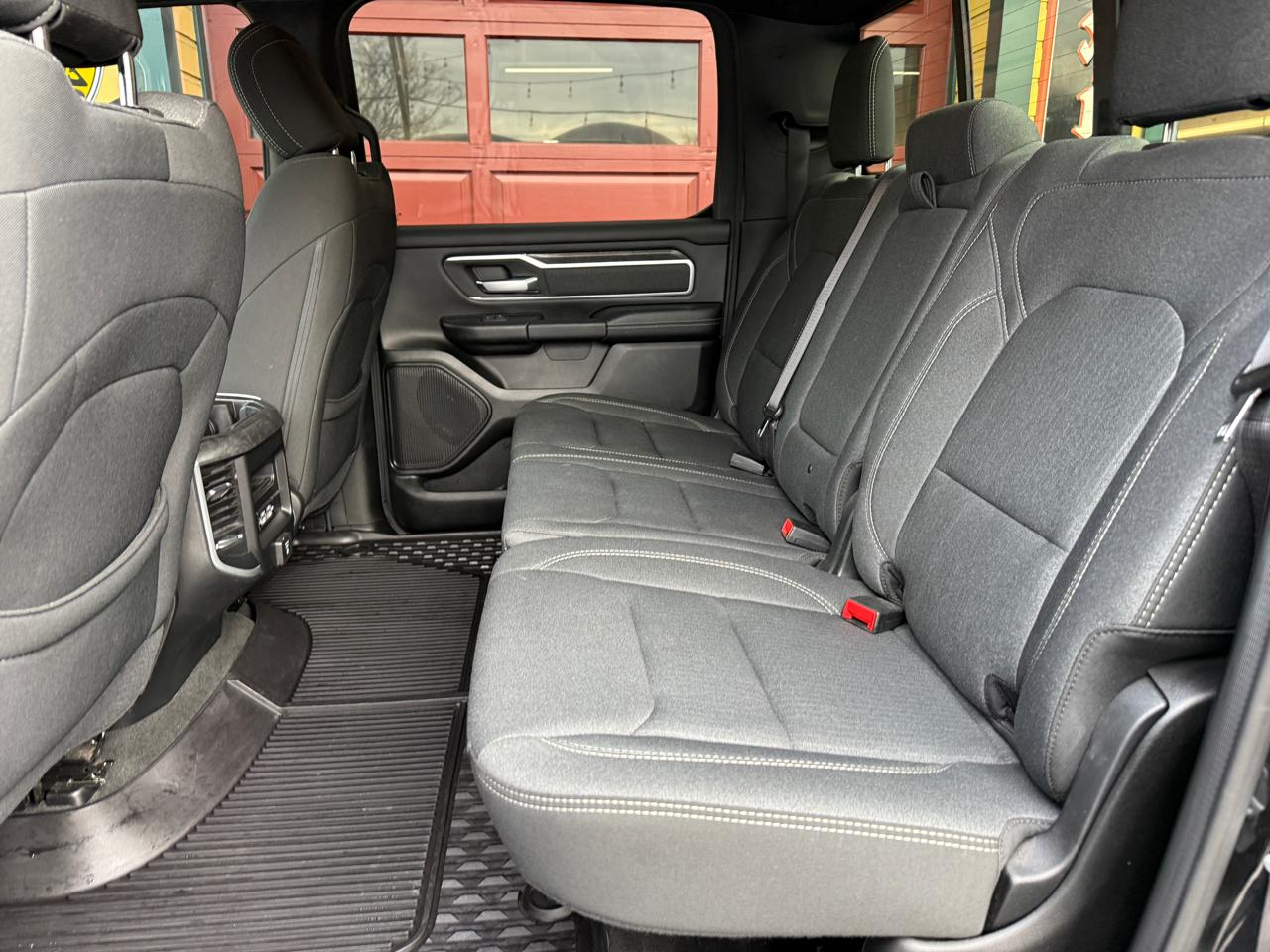 RAM 1500 Big Horn Crew Cab SWB 4WD 2020