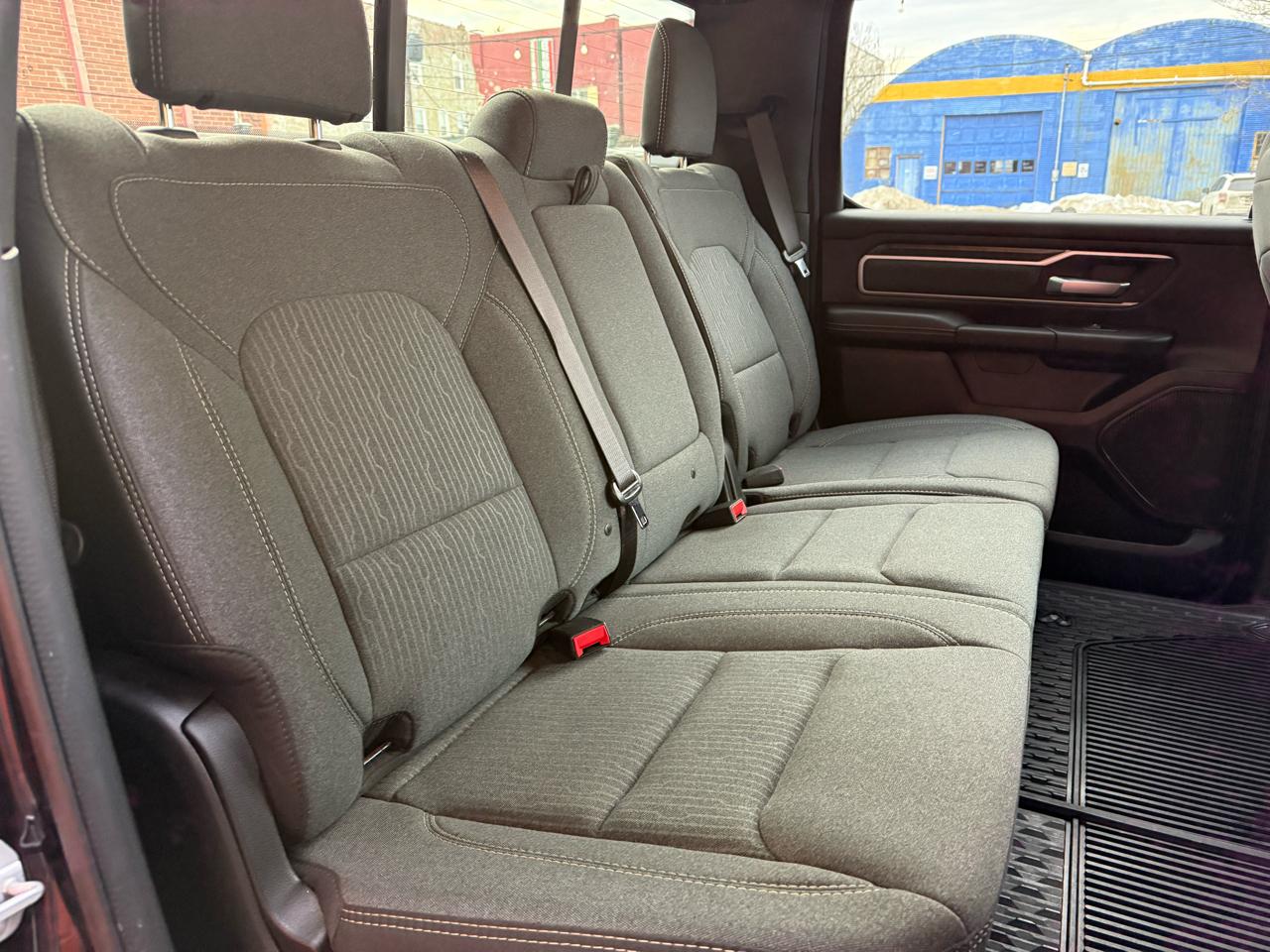 RAM 1500 Big Horn Crew Cab SWB 4WD 2020