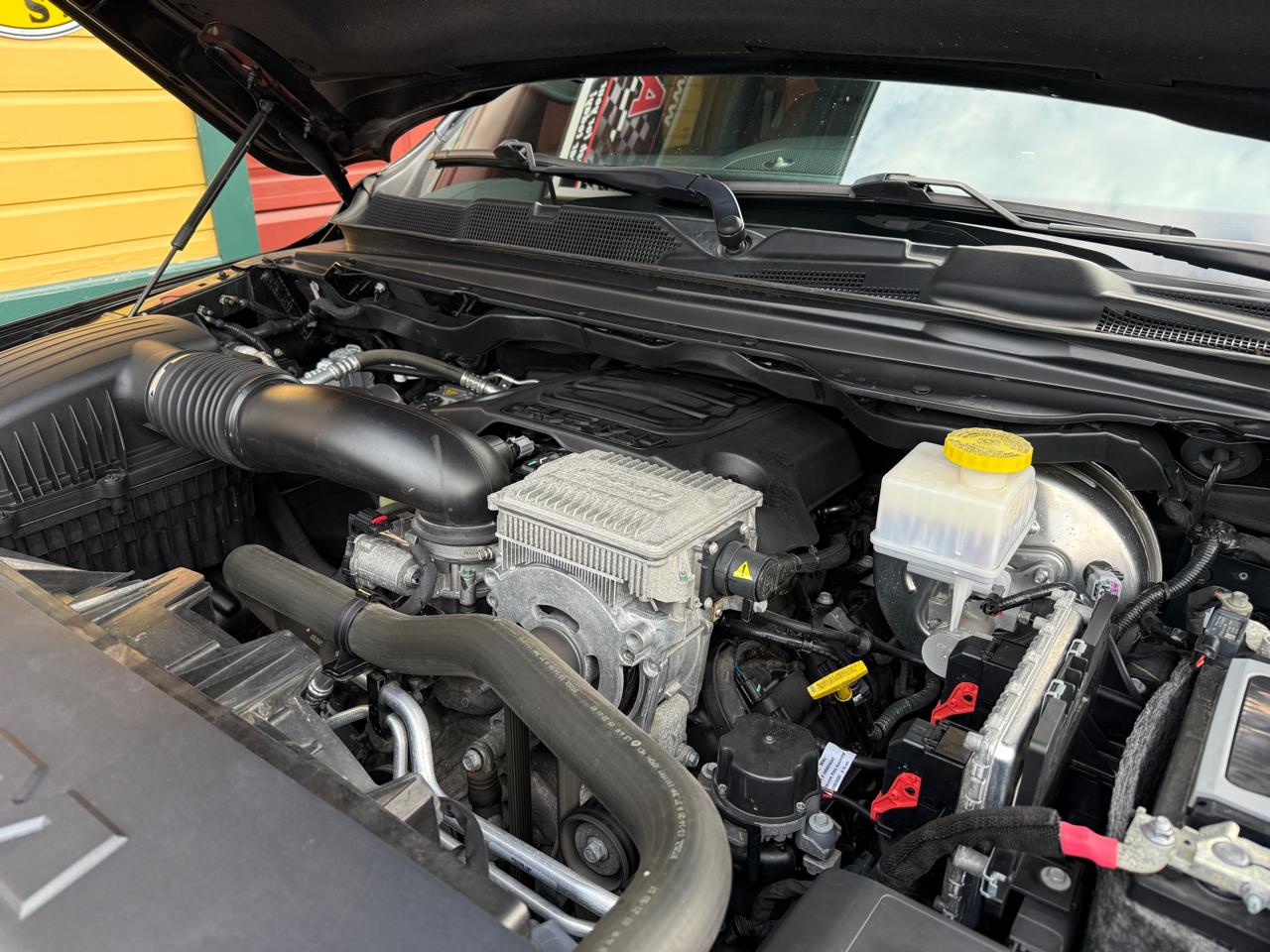 RAM 1500 Big Horn Crew Cab SWB 4WD 2020