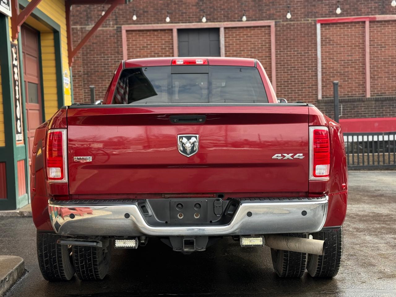 RAM 3500 Laramie Mega Cab 4WD DRW 2015