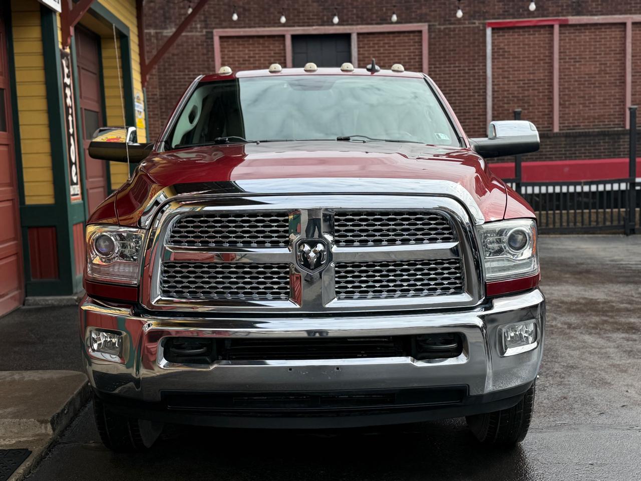 RAM 3500 Laramie Mega Cab 4WD DRW 2015