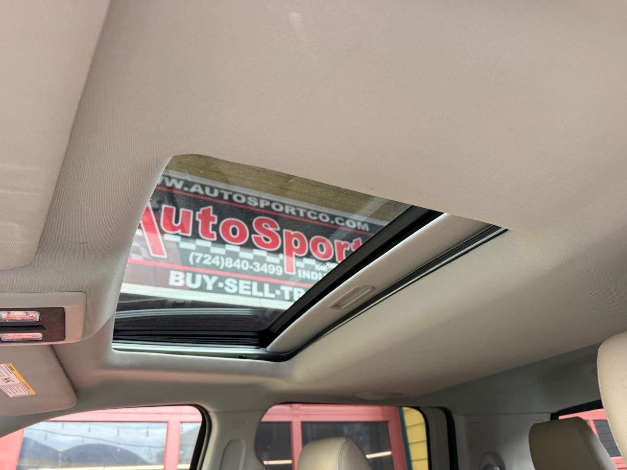 RAM 3500 Laramie Mega Cab 4WD DRW 2015