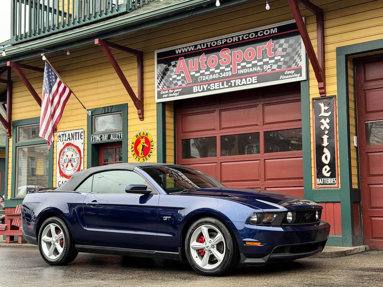 Ford Mustang GT convertible 2010