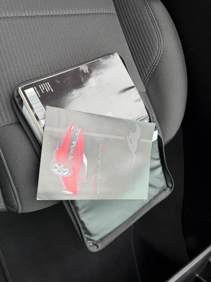 Ford Mustang GT convertible 2010