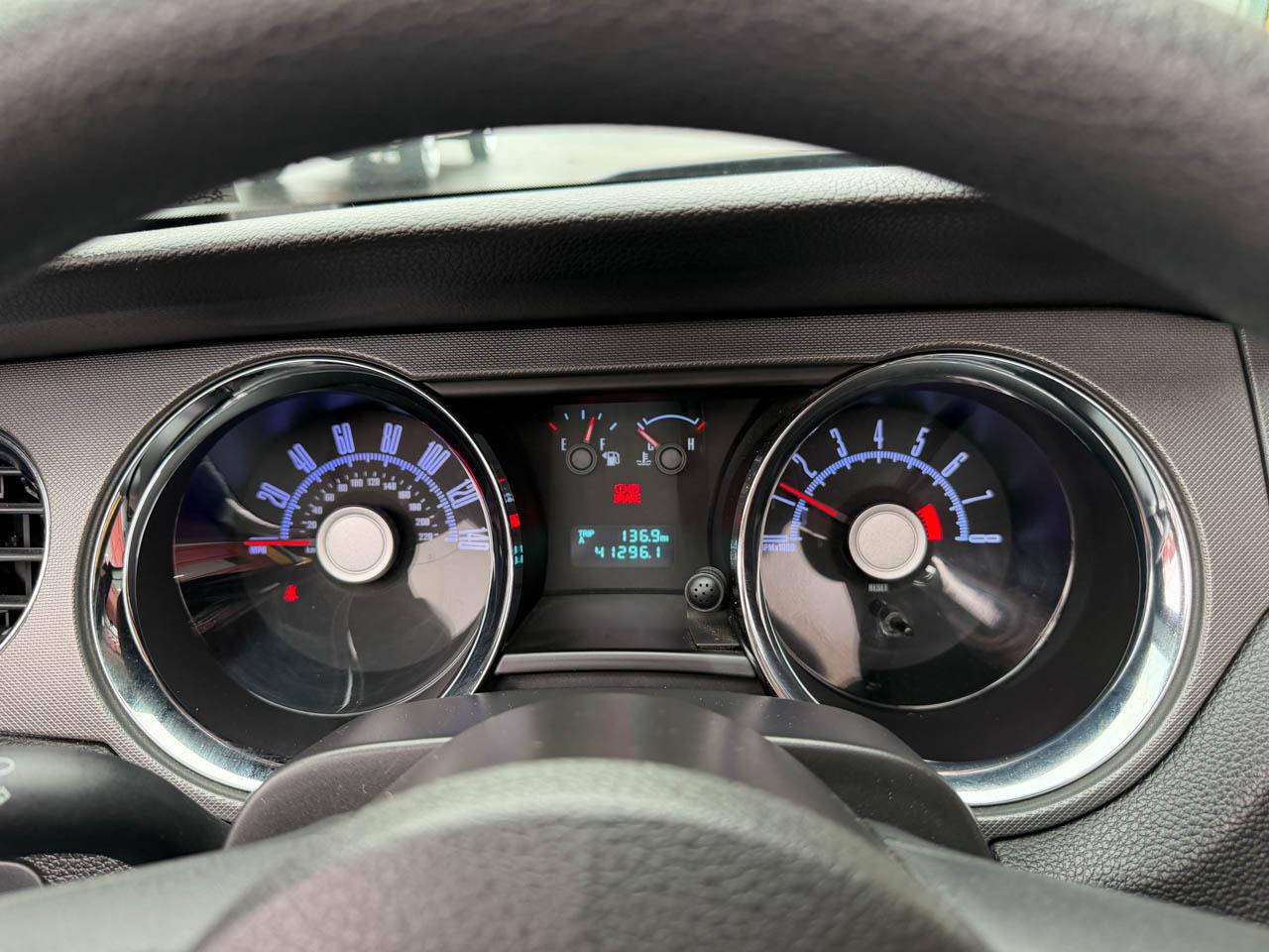 Ford Mustang GT convertible 2010