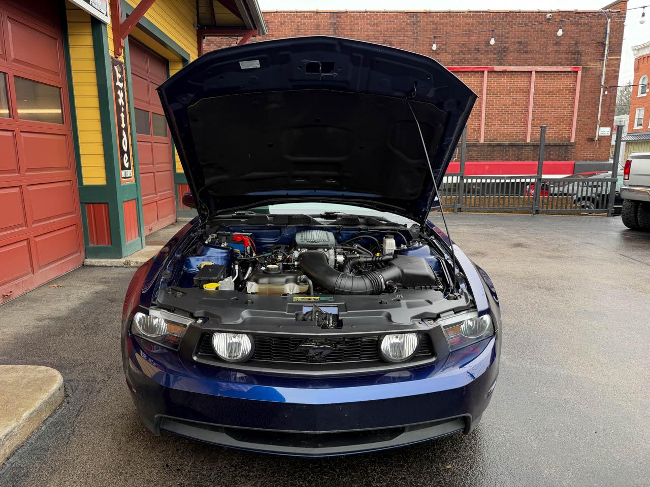 Ford Mustang GT convertible 2010