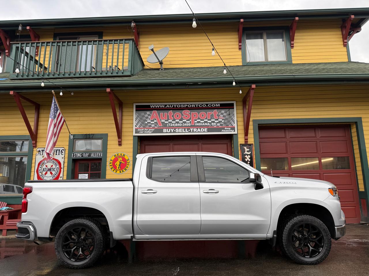 Chevrolet Silverado 1500 LT-L Crew Cab 4WD 2022