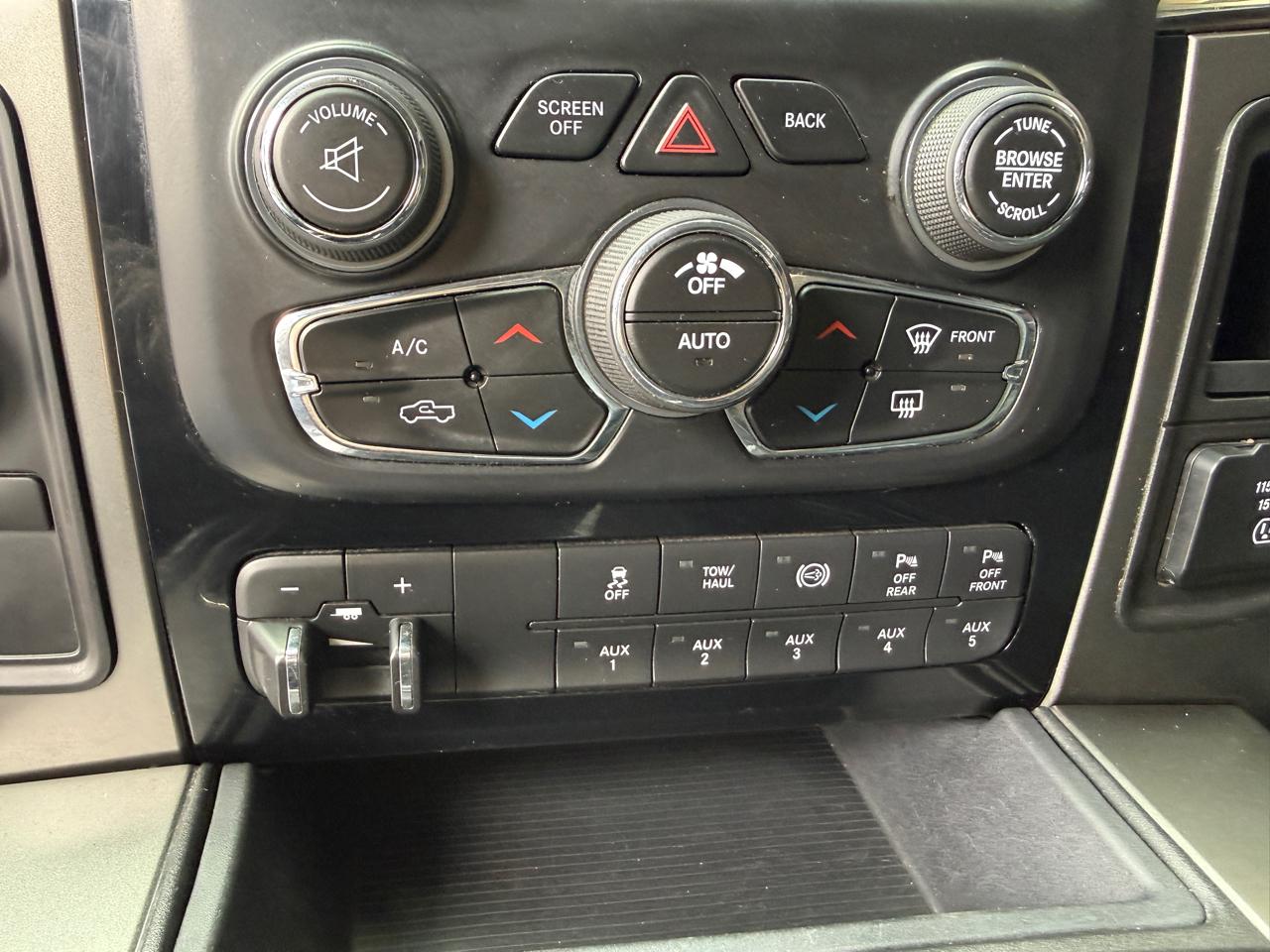 RAM 2500 Laramie Mega Cab 4WD 2018