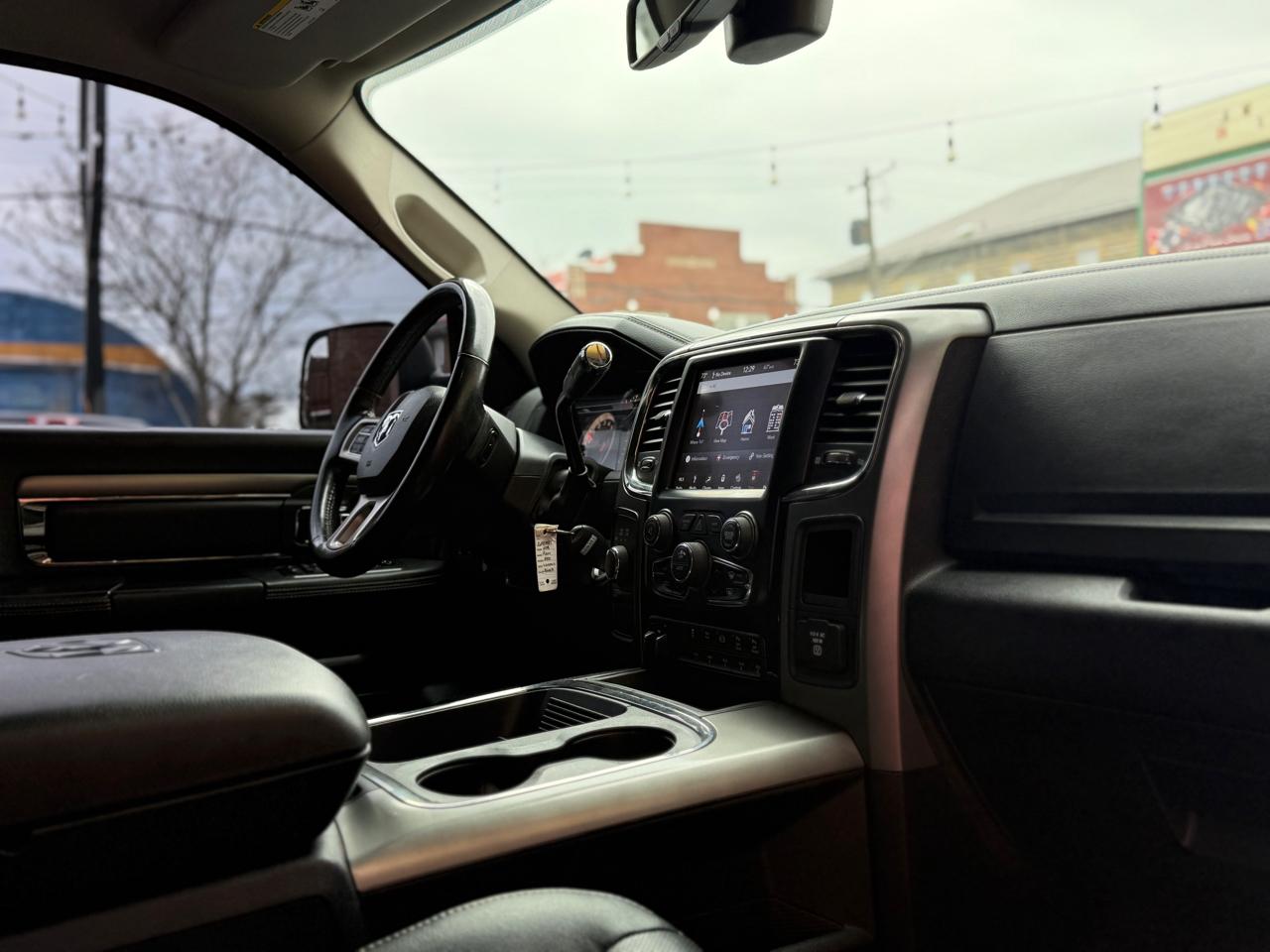 RAM 2500 Laramie Mega Cab 4WD 2018