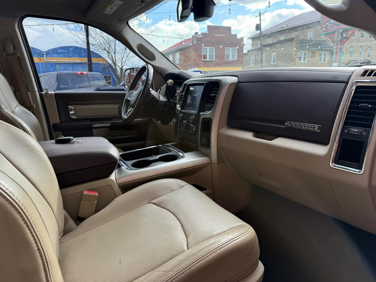 RAM 2500 Laramie Mega Cab 4WD 2018