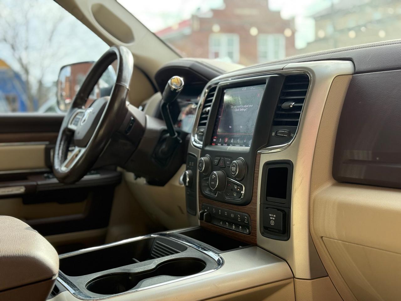 RAM 2500 Laramie Mega Cab 4WD 2018