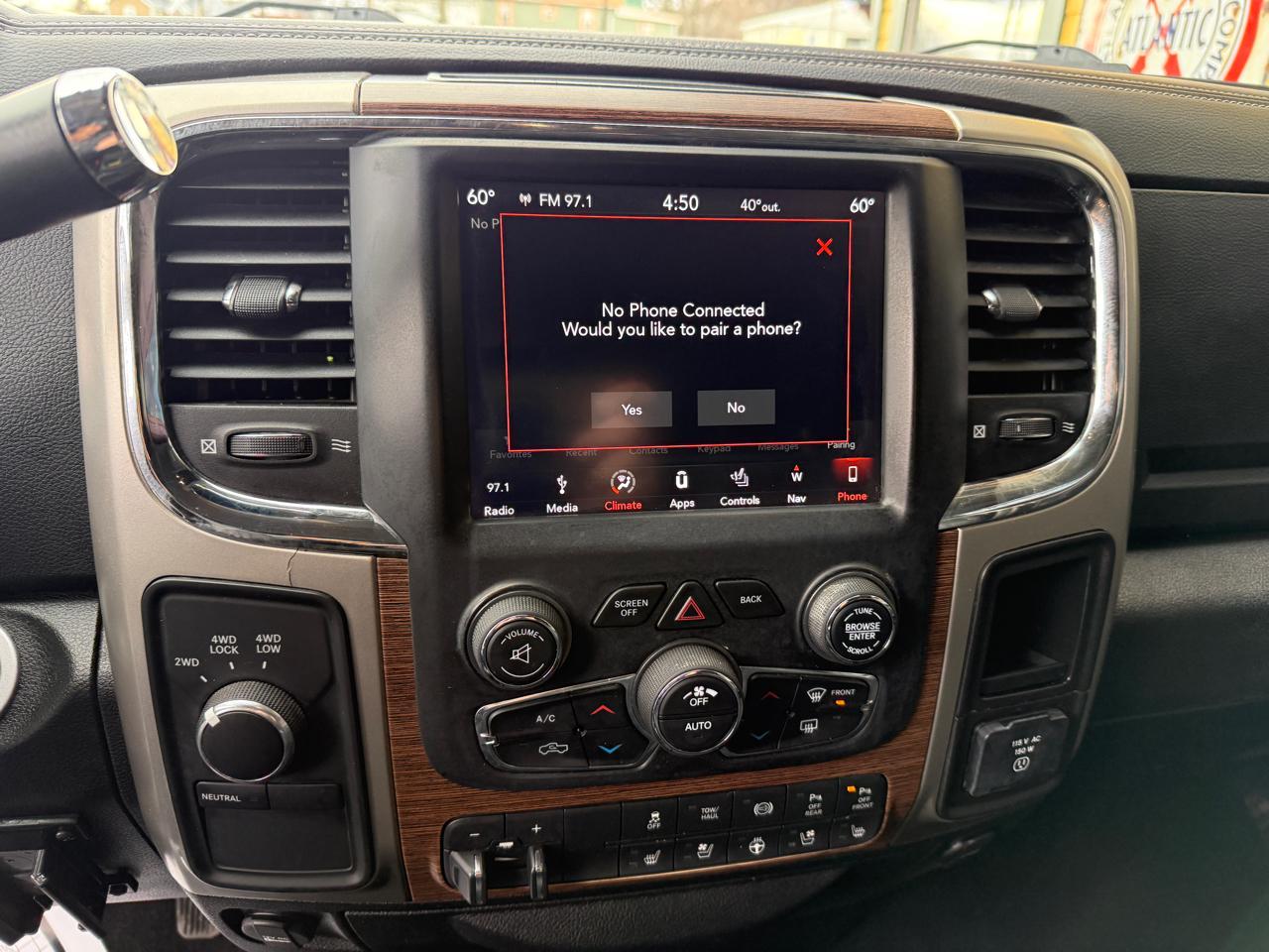 RAM 2500 Laramie Crew Cab SWB 4WD 2018