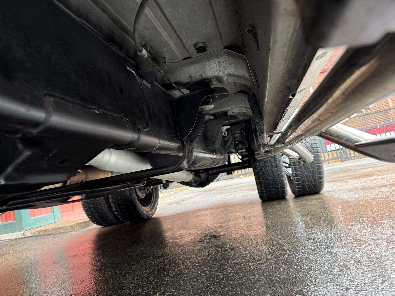 RAM 3500 Laramie Mega Cab 4WD DRW 2012