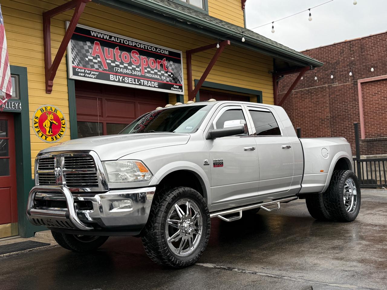 RAM 3500 Laramie Mega Cab 4WD DRW 2012