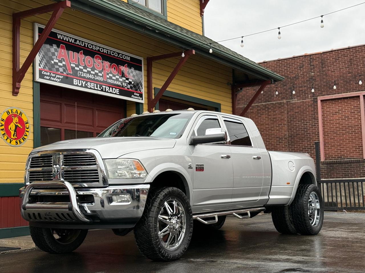 RAM 3500 Laramie Mega Cab 4WD DRW 2012
