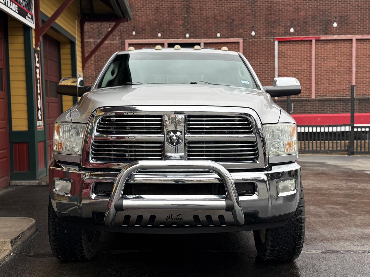 RAM 3500 Laramie Mega Cab 4WD DRW 2012