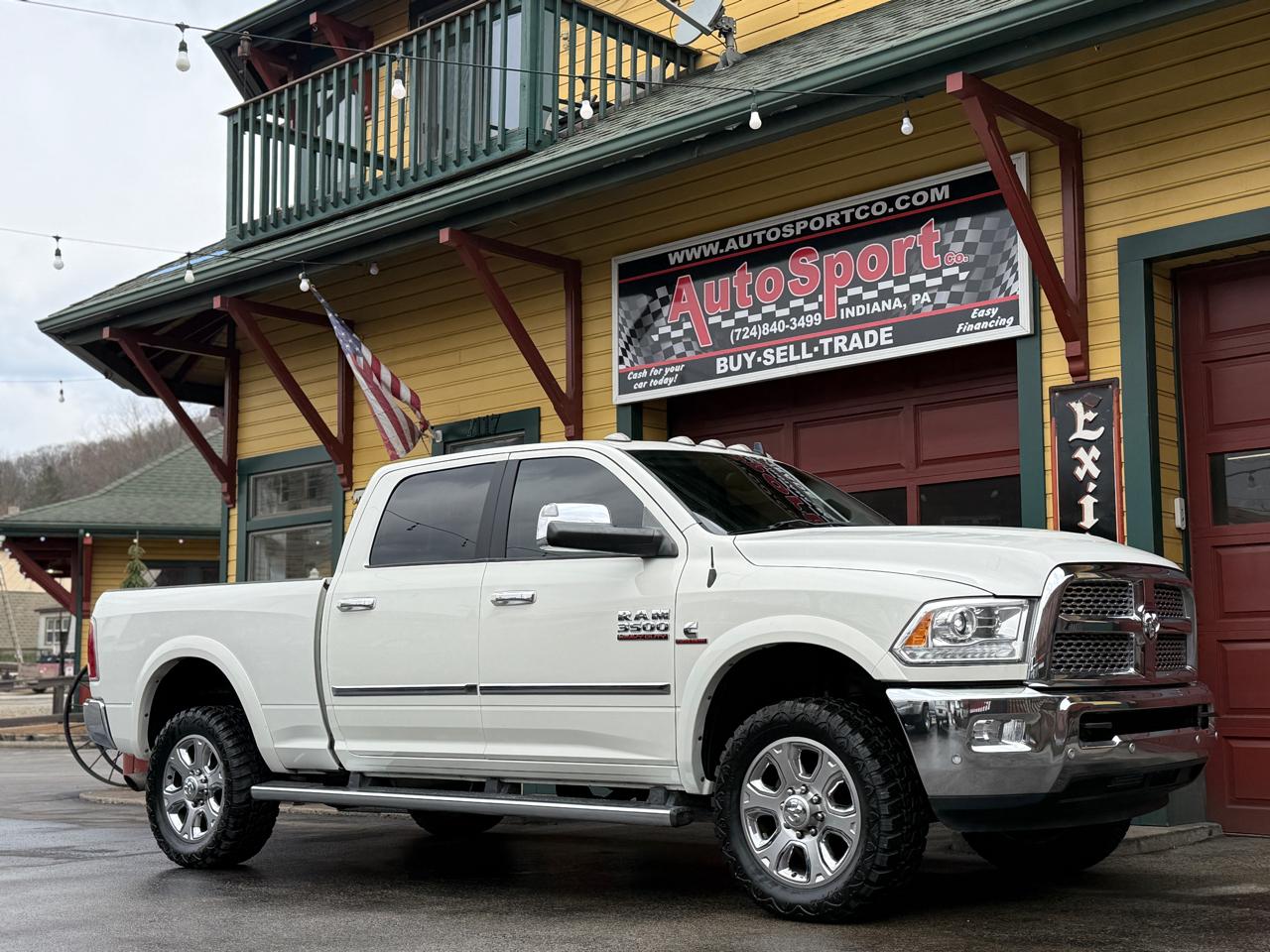 2017 RAM 3500 Laramie Crew Cab SWB 4WD