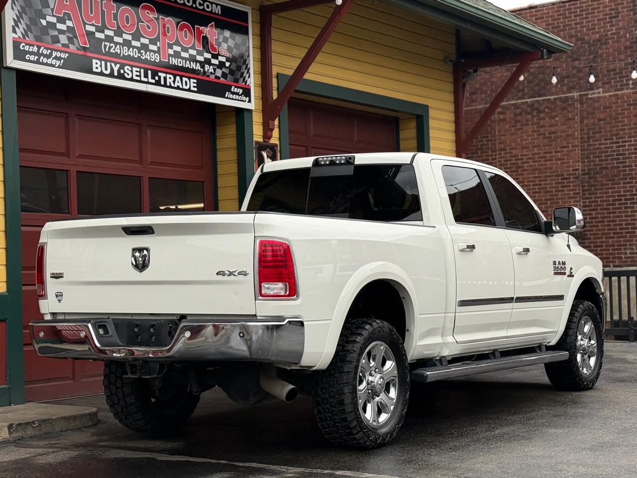 RAM 3500 Laramie Crew Cab SWB 4WD 2017