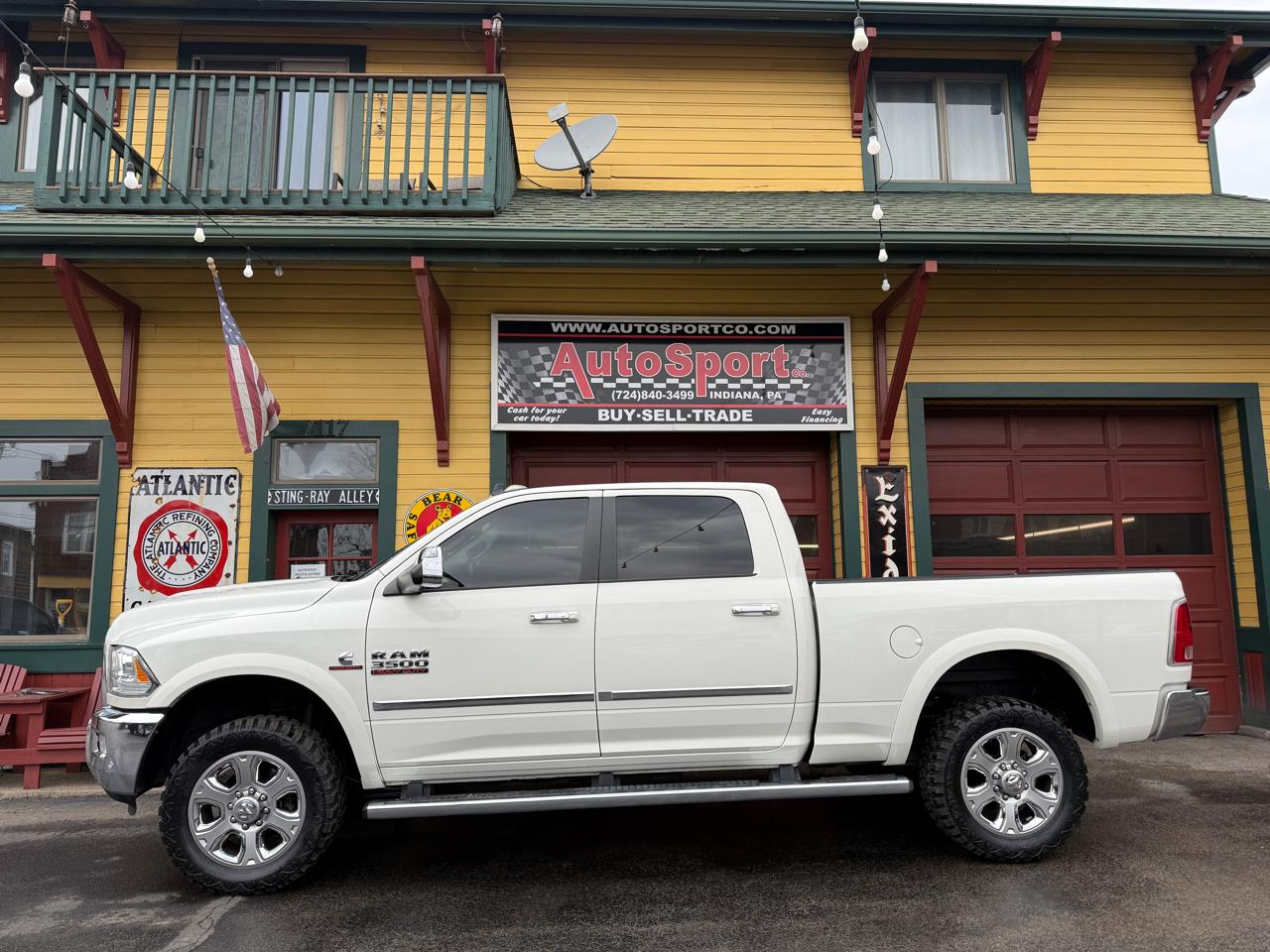 RAM 3500 Laramie Crew Cab SWB 4WD 2017