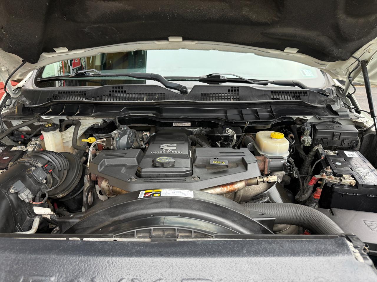 RAM 3500 Laramie Crew Cab SWB 4WD 2017