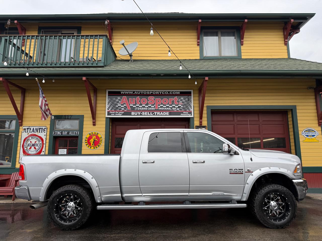 RAM 2500 4WD Mega Cab 160.5" Laramie Limited 2017