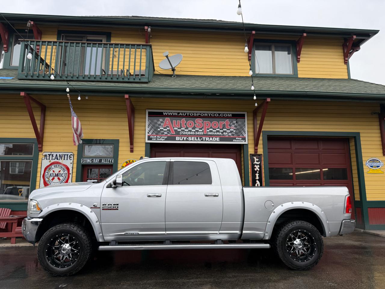 RAM 2500 4WD Mega Cab 160.5" Laramie Limited 2017