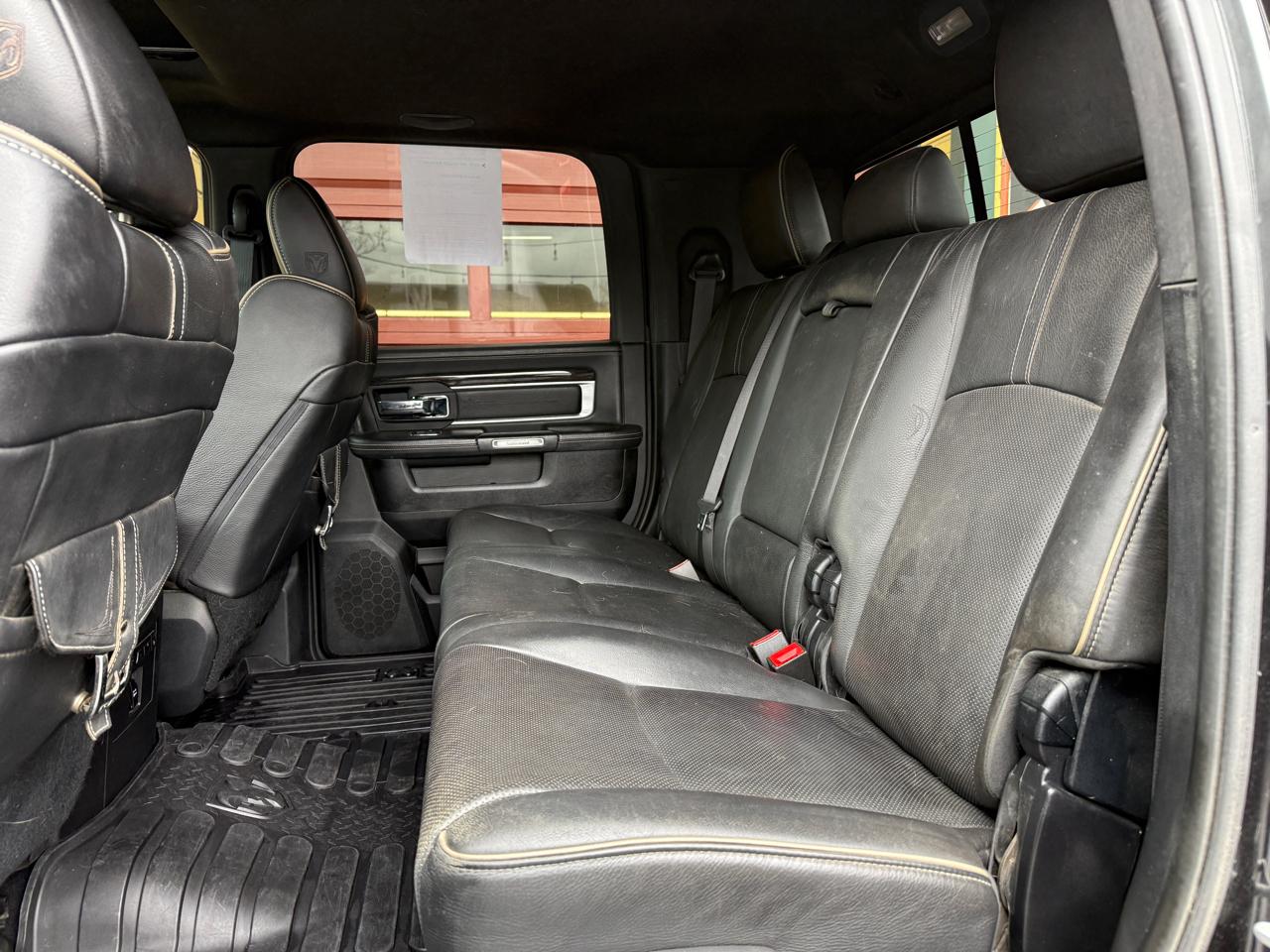 RAM 2500 4WD Mega Cab 160.5" Laramie Limited 2016