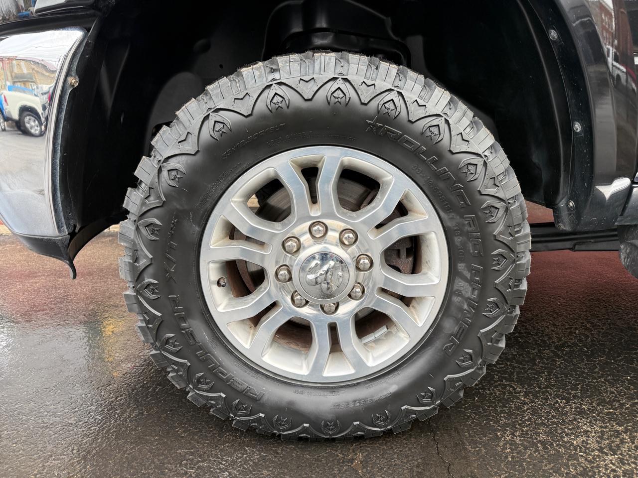 RAM 3500 Laramie Crew Cab SWB 4WD 2016