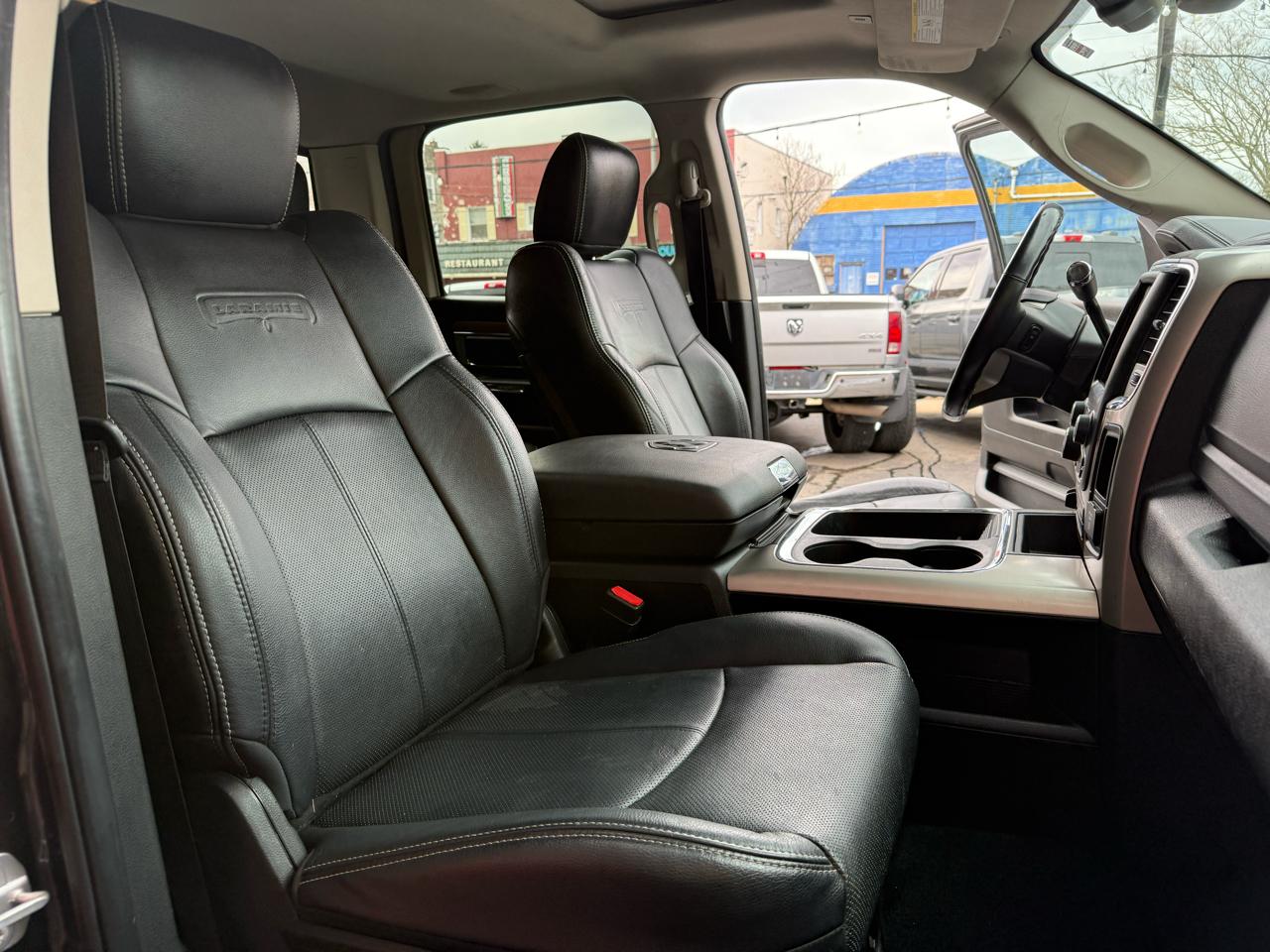 RAM 2500 Laramie Crew Cab SWB 4WD 2018