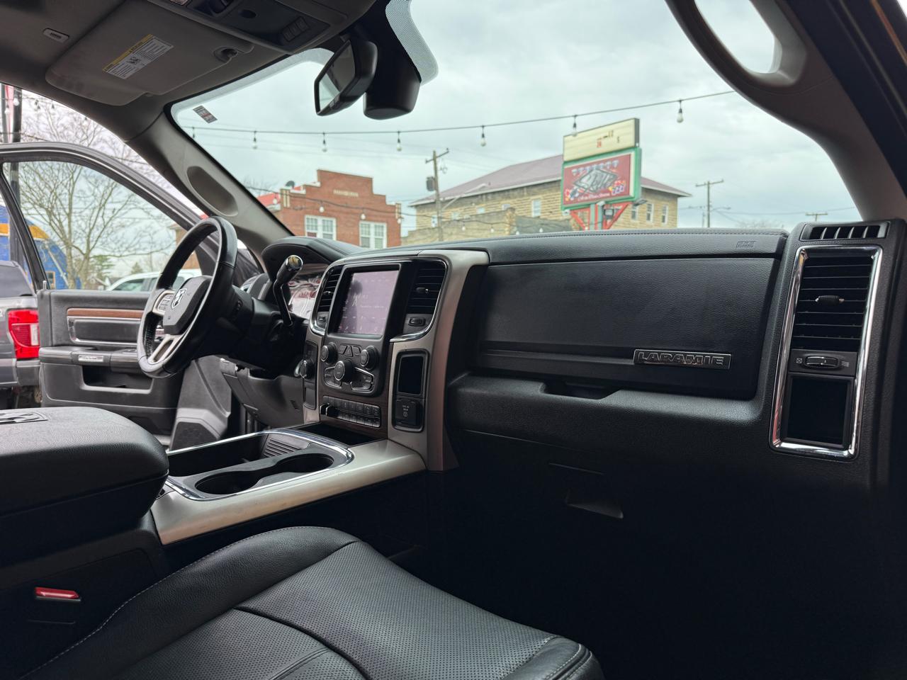 RAM 2500 Laramie Crew Cab SWB 4WD 2018