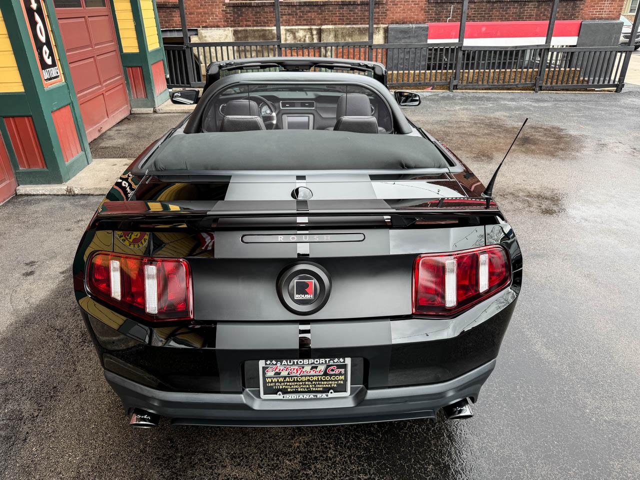 Ford Mustang  2011