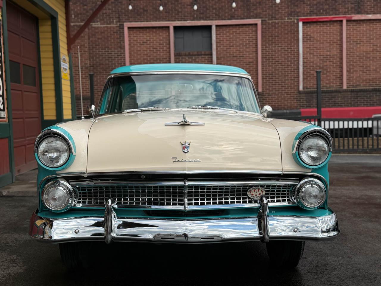Ford Fairlane  1955