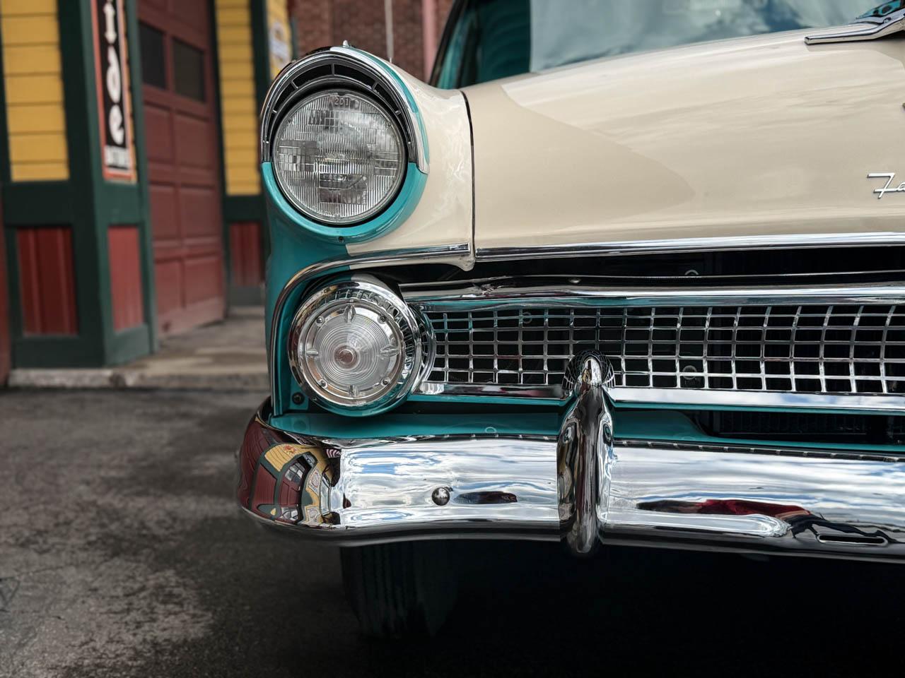 Ford Fairlane  1955