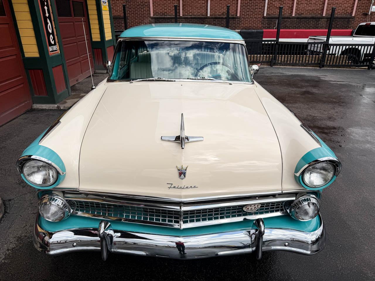 Ford Fairlane  1955