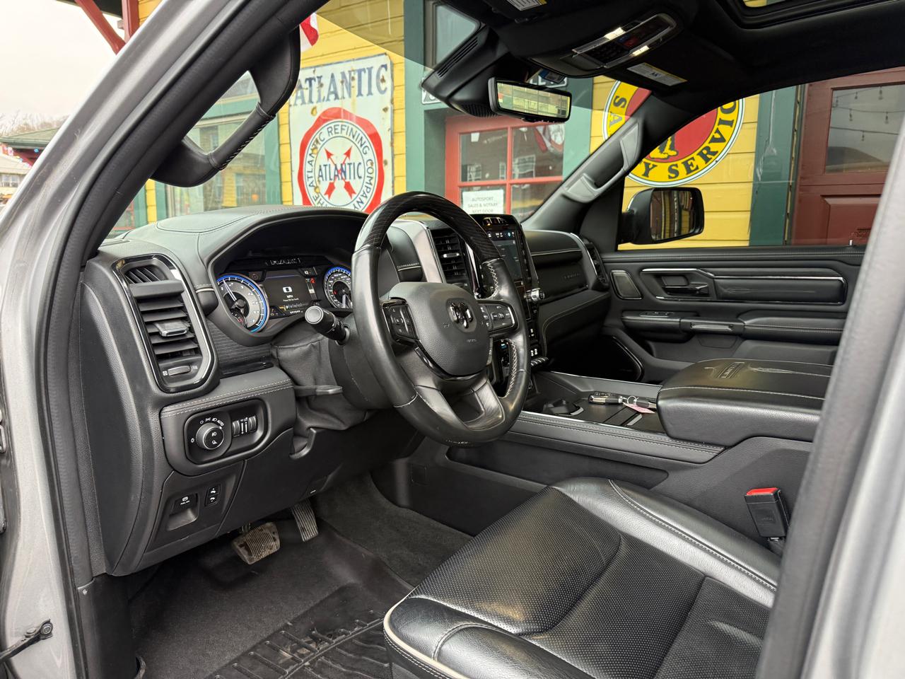 RAM 1500 Limited Crew Cab SWB 4WD 2022