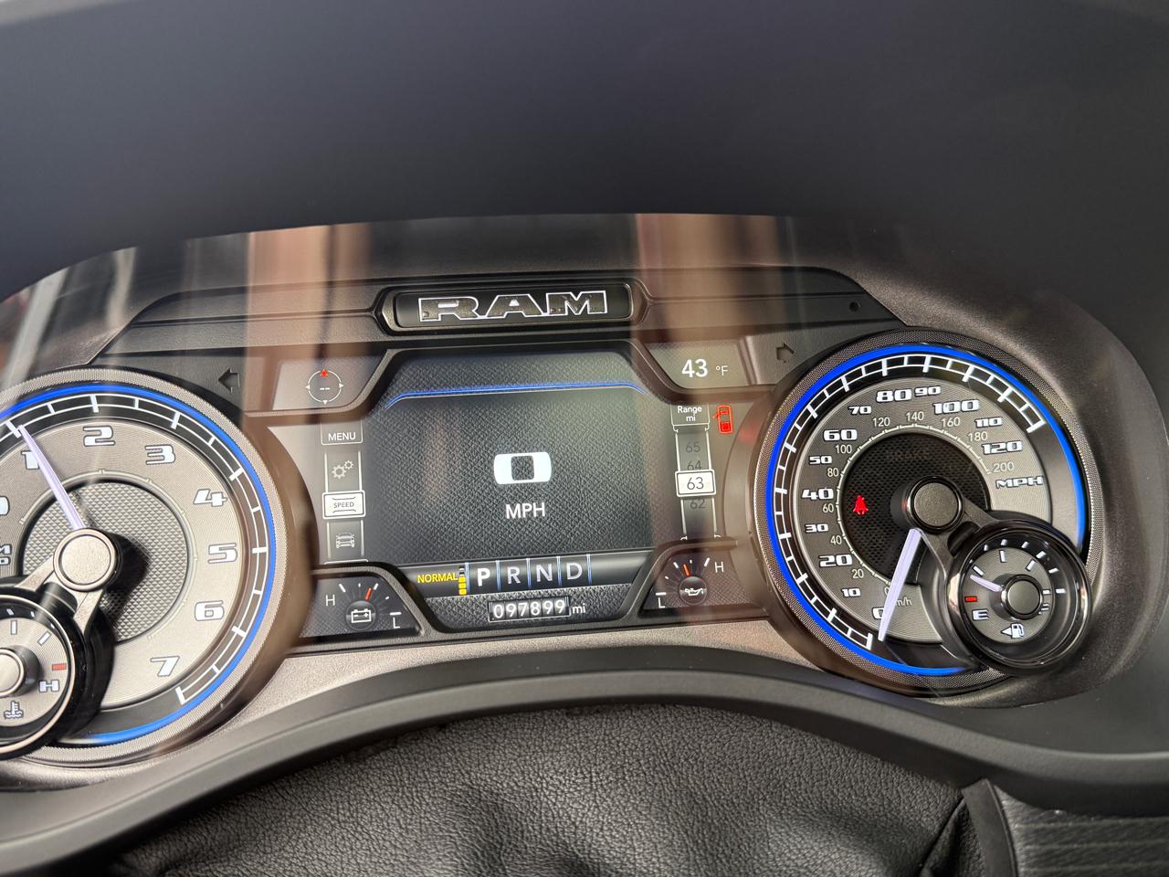 RAM 1500 Limited Crew Cab SWB 4WD 2022