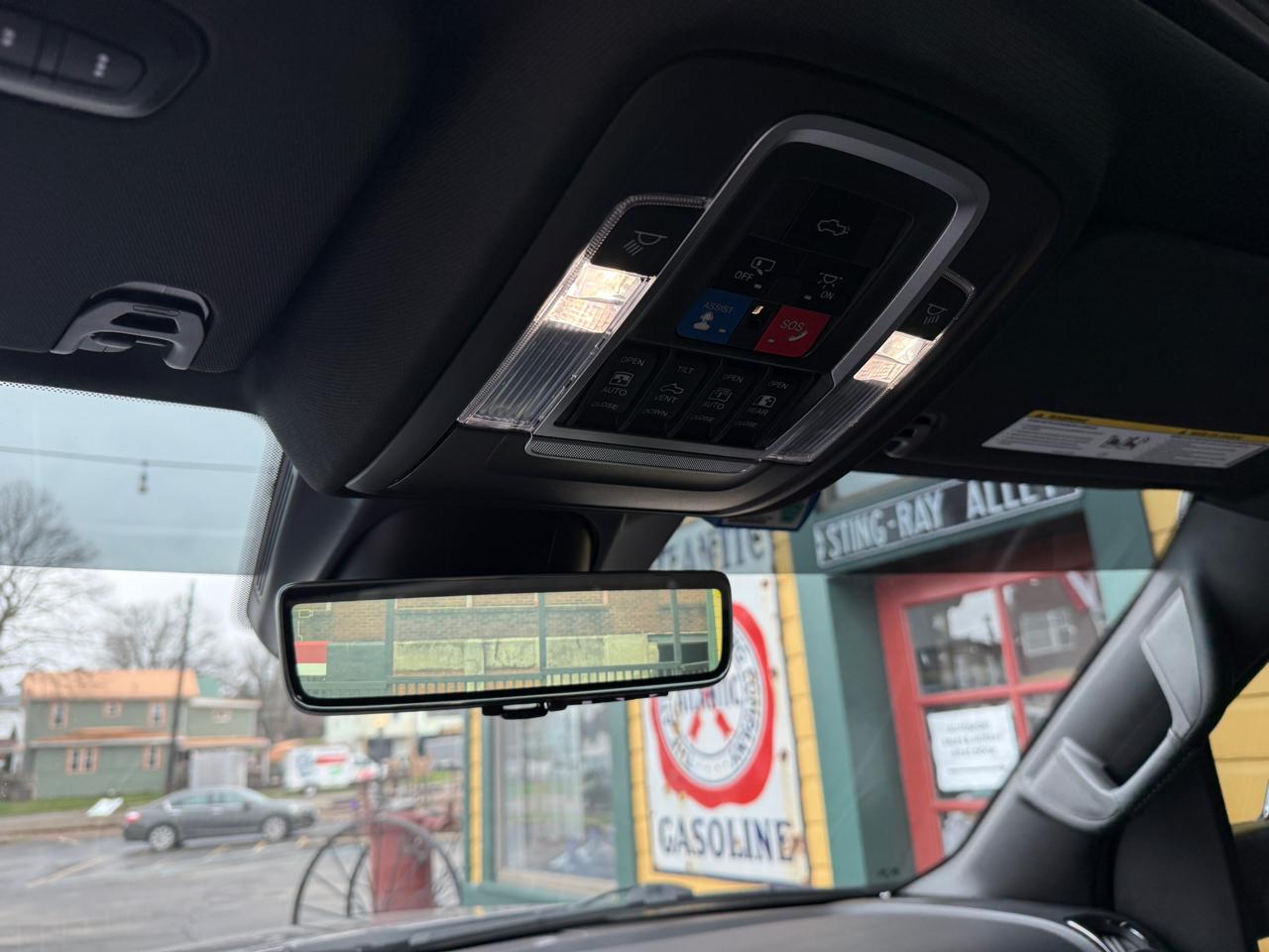 RAM 1500 Limited Crew Cab SWB 4WD 2022