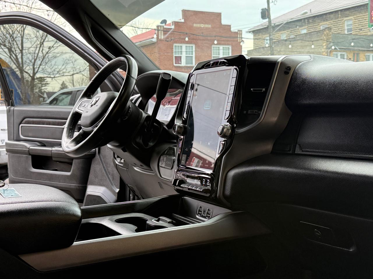 RAM 2500 Big Horn 4WD 2024