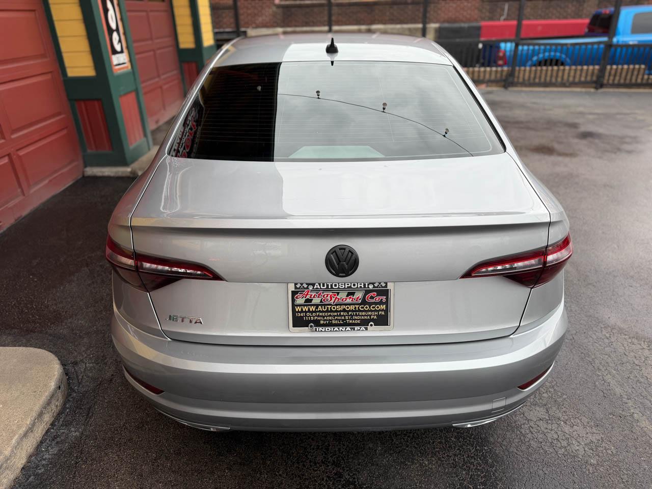 Volkswagen Jetta 1.4T S 6M 2020