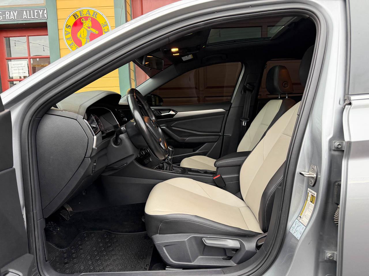 Volkswagen Jetta 1.4T S 6M 2020