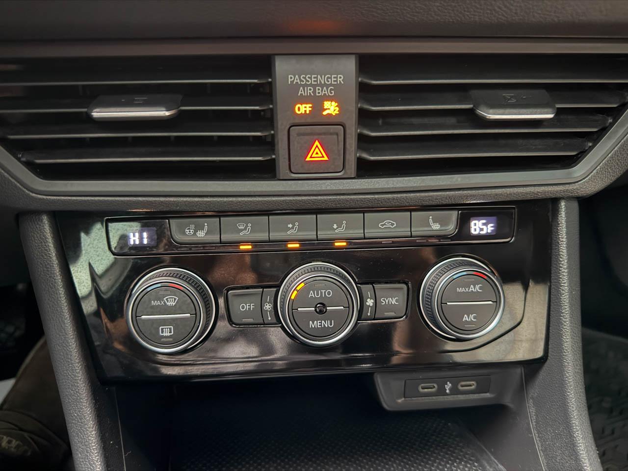 Volkswagen Jetta 1.4T S 6M 2020