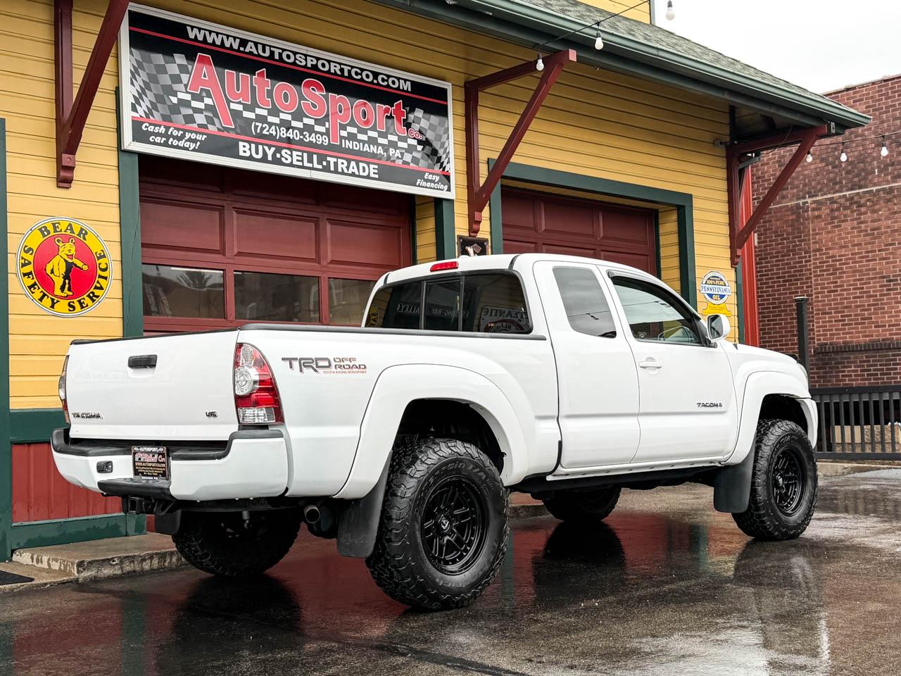 Toyota Tacoma 4WD TRD Sport Access Cab 6' Bed V6 MT (Natl) 2010
