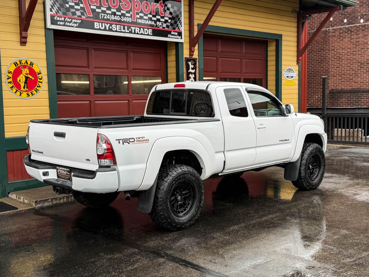 Toyota Tacoma 4WD TRD Sport Access Cab 6' Bed V6 MT (Natl) 2010