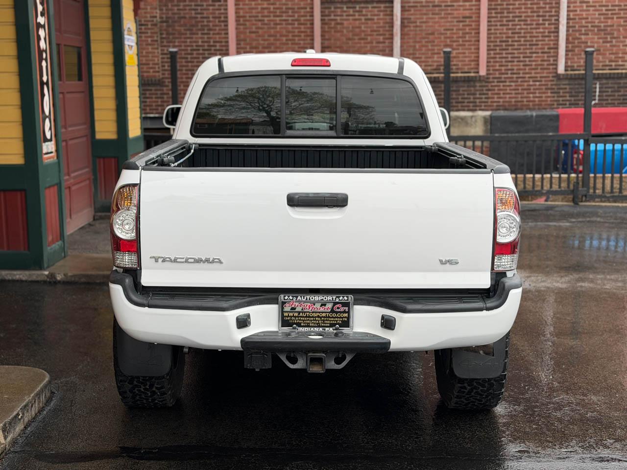 Toyota Tacoma 4WD TRD Sport Access Cab 6' Bed V6 MT (Natl) 2010